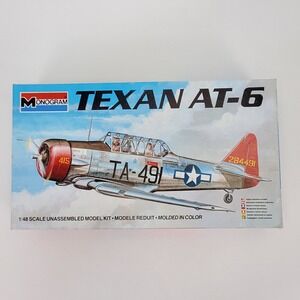 Monogram Texan AT-6 1/48 Scale Plastic Model Airplane Kit 5306 Vintage 1979